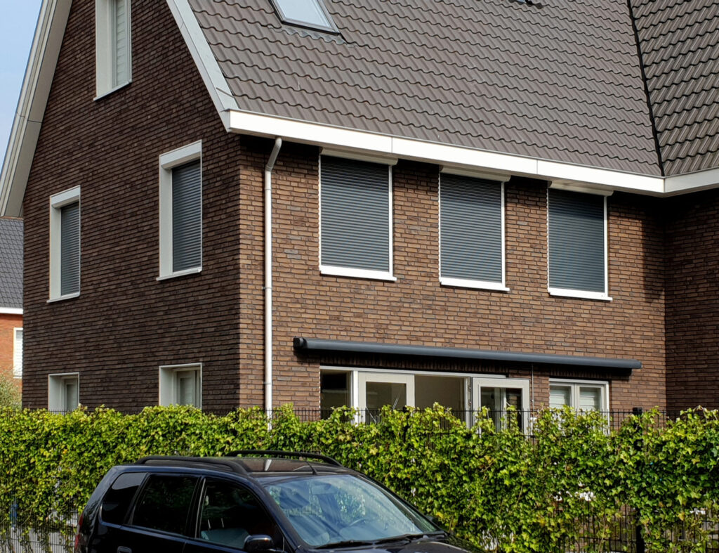 kunststof kozijn met rolluik suncircle