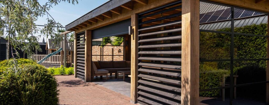 Screens-zonwering-overkapping-SunCircle-zonwering-1536x1024-2