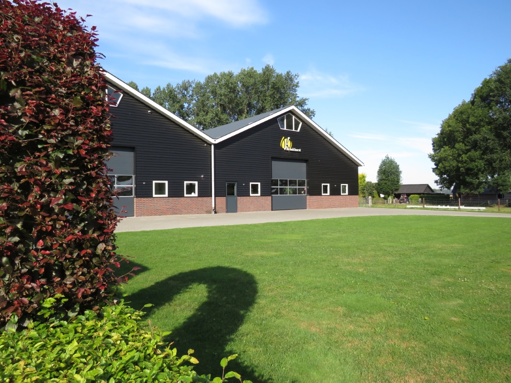 Foto-bedrijfspand-bronkhorst-Agrosystemen-harderwijkerweg-57-te-uddel-www.bronkhorstagro-3-Middel